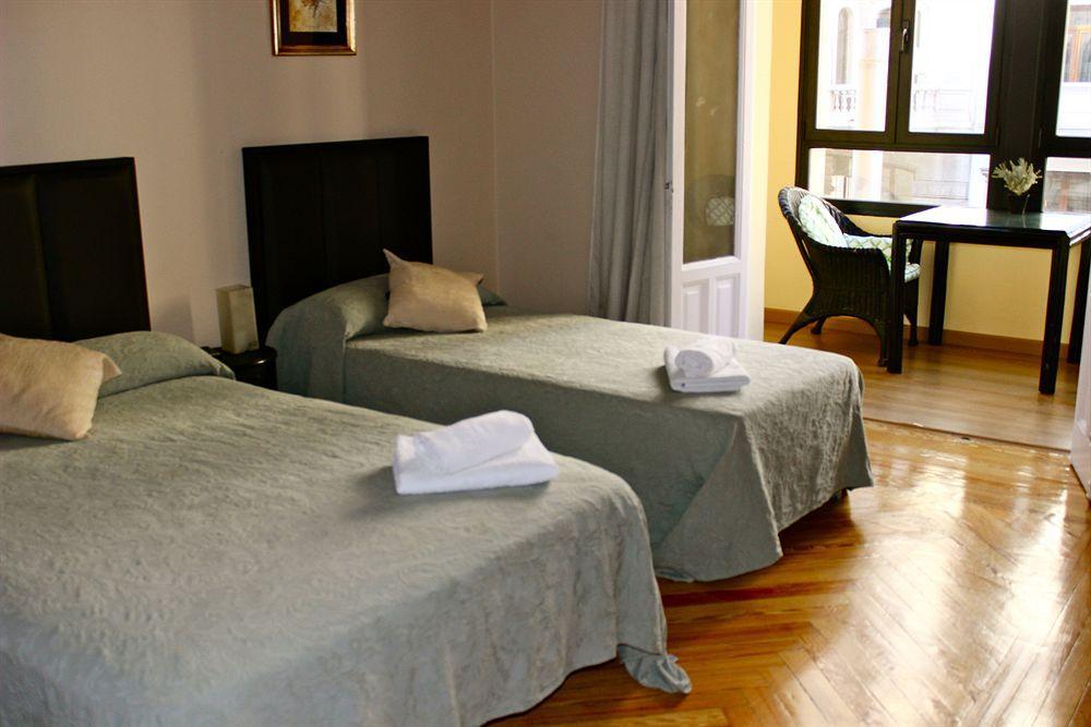 Hostal Montecarlo Μαδρίτη Εξωτερικό φωτογραφία