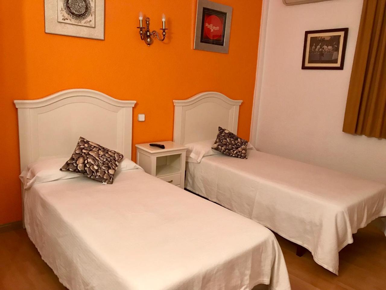 Hostal Montecarlo Μαδρίτη Εξωτερικό φωτογραφία