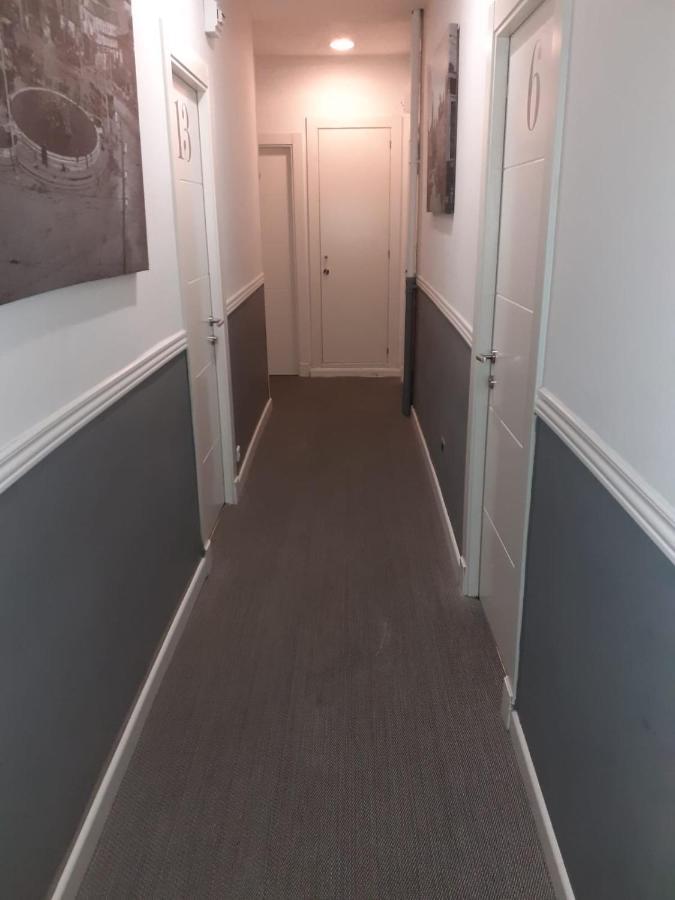 Hostal Montecarlo Μαδρίτη Εξωτερικό φωτογραφία